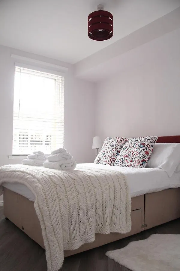 Apartment In Edinburgh With Great View On Castle